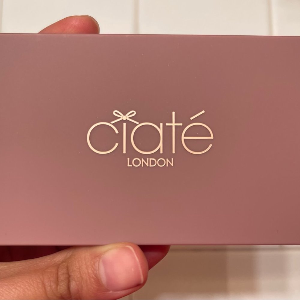 Makeup Palette - Picture 3 of 4